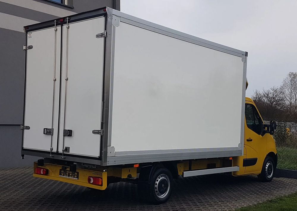 Renault MASTER KONTENER 8EP 4,21x2,23x2,22 KLIMA KRAJOWY MANUAL 6-BIEGÓW - Bestelwagen gesloten laadbak: afbeelding 4 Renault MASTER KONTENER 8EP 4,21x2,23x2,22 KLIMA KRAJOWY MANUAL 6-BIEGÓW - Bestelwagen gesloten laadbak: afbeelding 4