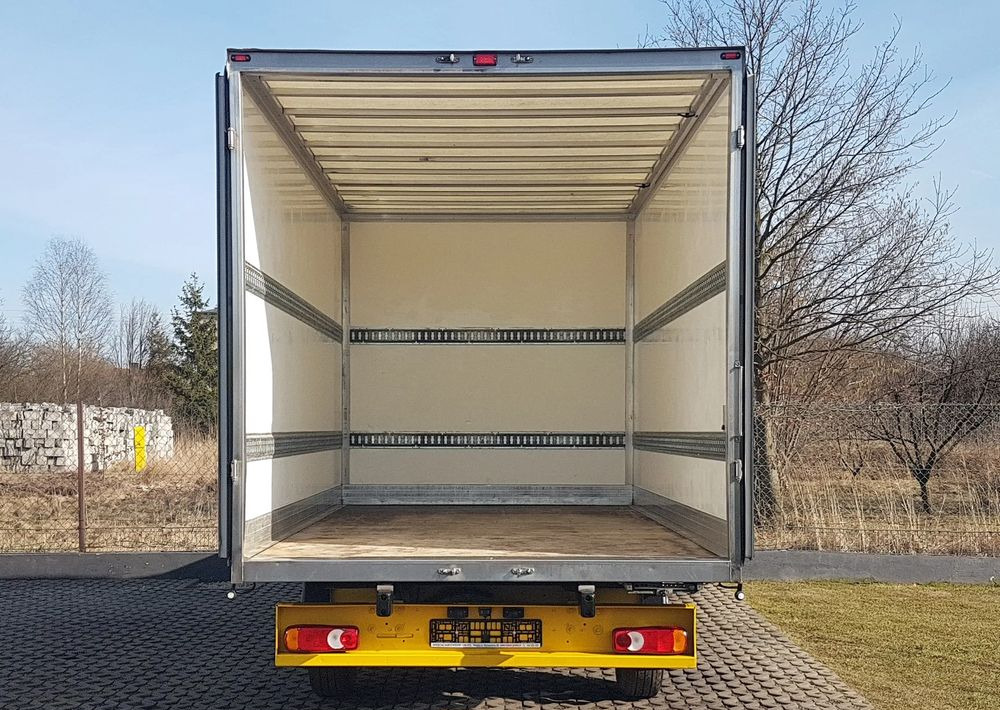 Renault MASTER KONTENER 8EP 4,21x2,23x2,22 KLIMA KRAJOWY MANUAL 6-BIEGÓW - Bestelwagen gesloten laadbak: afbeelding 5 Renault MASTER KONTENER 8EP 4,21x2,23x2,22 KLIMA KRAJOWY MANUAL 6-BIEGÓW - Bestelwagen gesloten laadbak: afbeelding 5