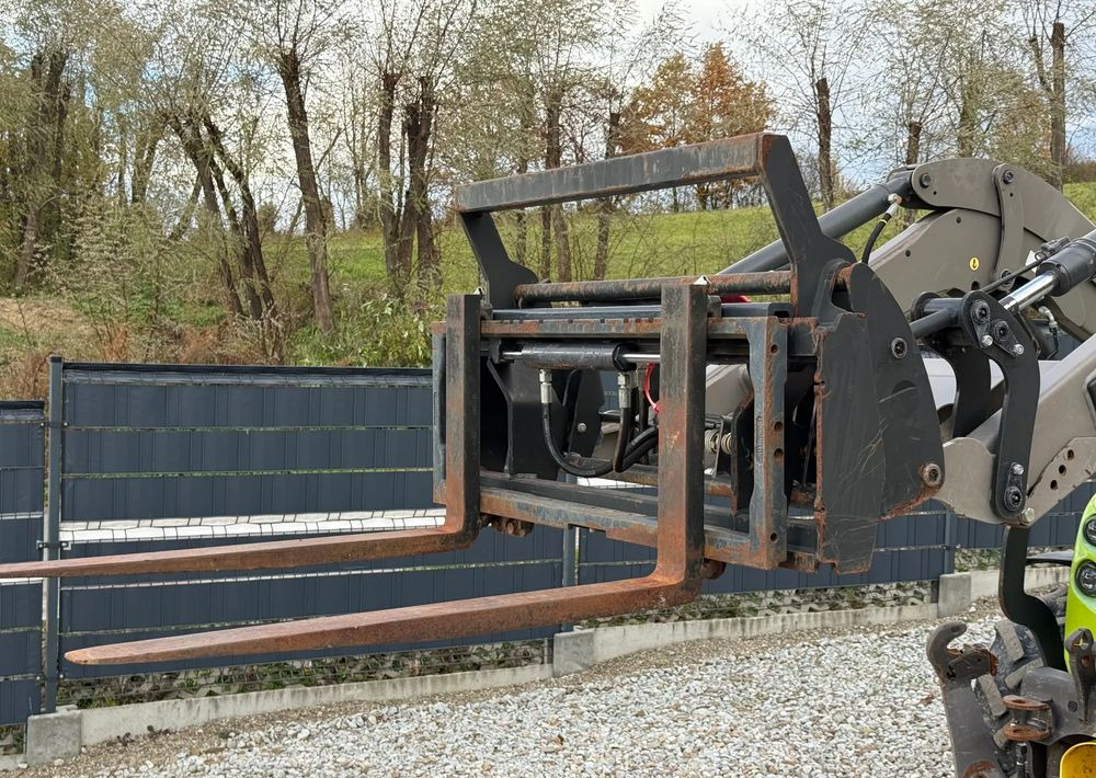 Claas * 240 F NEXOS CLAAS * 4x4 * Sadowniczy * Tur MX F304 * TUZ * Wałek WOM* Ciągnik * Traktor * - Tractor: afbeelding 2 Claas * 240 F NEXOS CLAAS * 4x4 * Sadowniczy * Tur MX F304 * TUZ * Wałek WOM* Ciągnik * Traktor * - Tractor: afbeelding 2