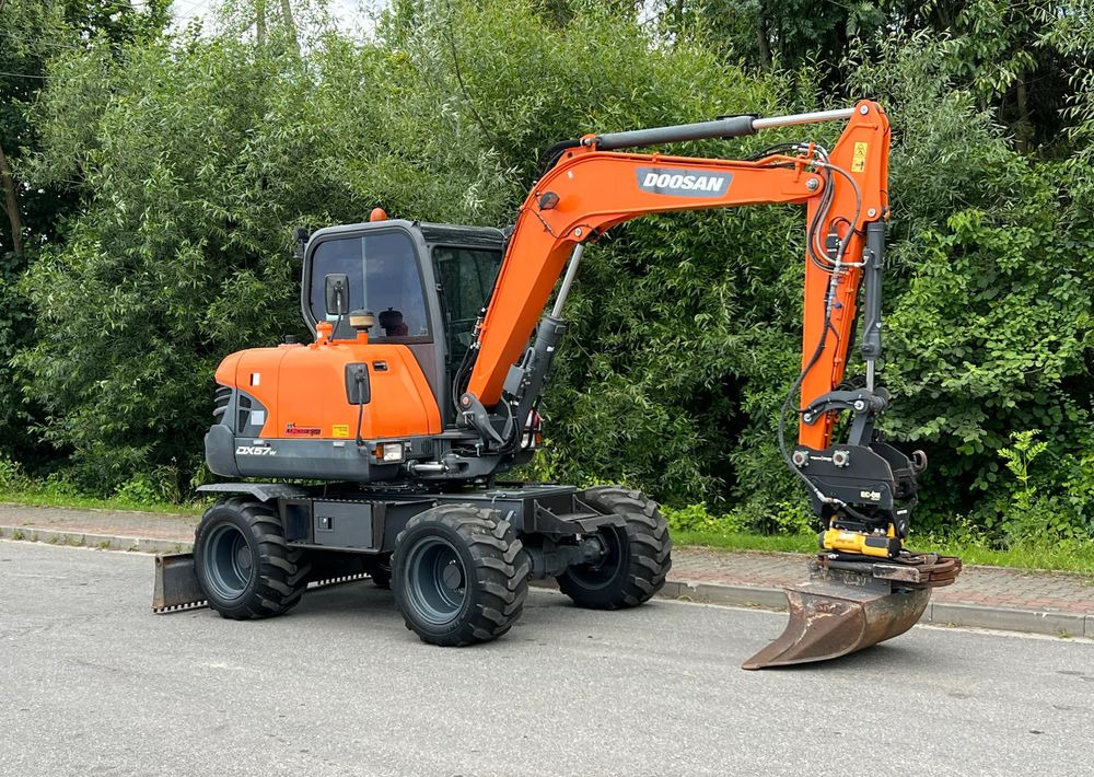 Doosan DOOSAN DX57W *ROTOTILT* 2200 Motogodzin * Jak Nowa * Sprowadzona * Stan Perfekcyjny - Mobiele graafmachine: afbeelding 2 Doosan DOOSAN DX57W *ROTOTILT* 2200 Motogodzin * Jak Nowa * Sprowadzona * Stan Perfekcyjny - Mobiele graafmachine: afbeelding 2