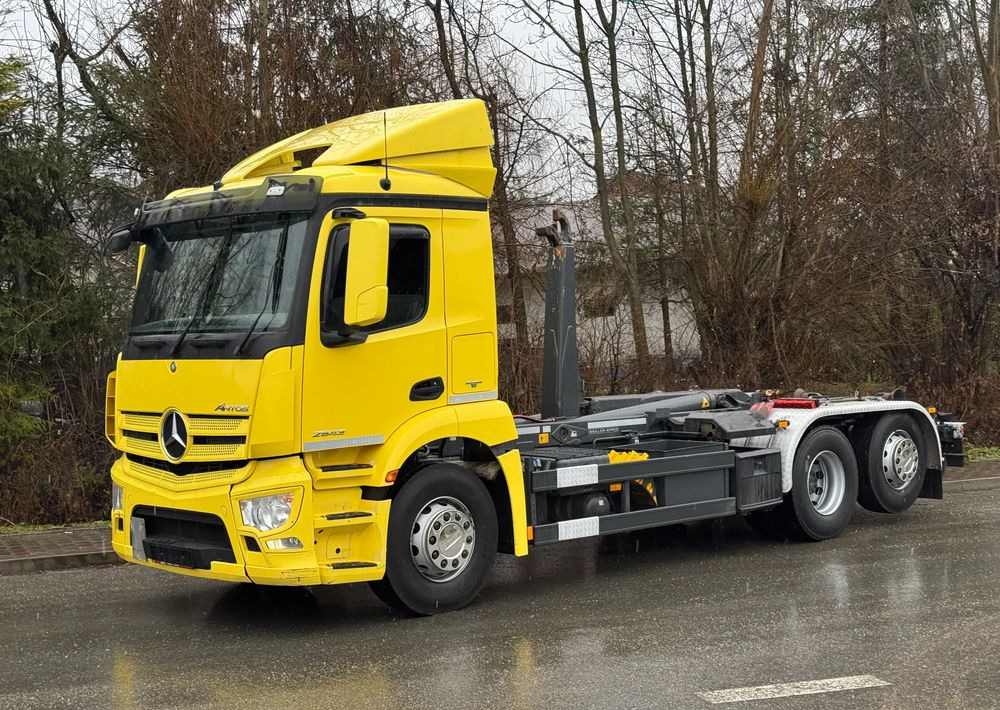 Mercedes-Benz * Hakowiec * Mercedes Antos 2543 * Sprowadzony * Stan Perfekcyjny - Haakarmsysteem vrachtwagen: afbeelding 2 Mercedes-Benz * Hakowiec * Mercedes Antos 2543 * Sprowadzony * Stan Perfekcyjny - Haakarmsysteem vrachtwagen: afbeelding 2