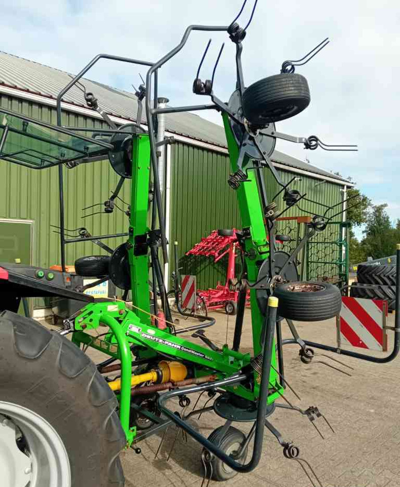 Deutz-Fahr Condimaster 6821 schudder weidebouwmachines - Hooischudder: afbeelding 1 Deutz-Fahr Condimaster 6821 schudder weidebouwmachines - Hooischudder: afbeelding 1