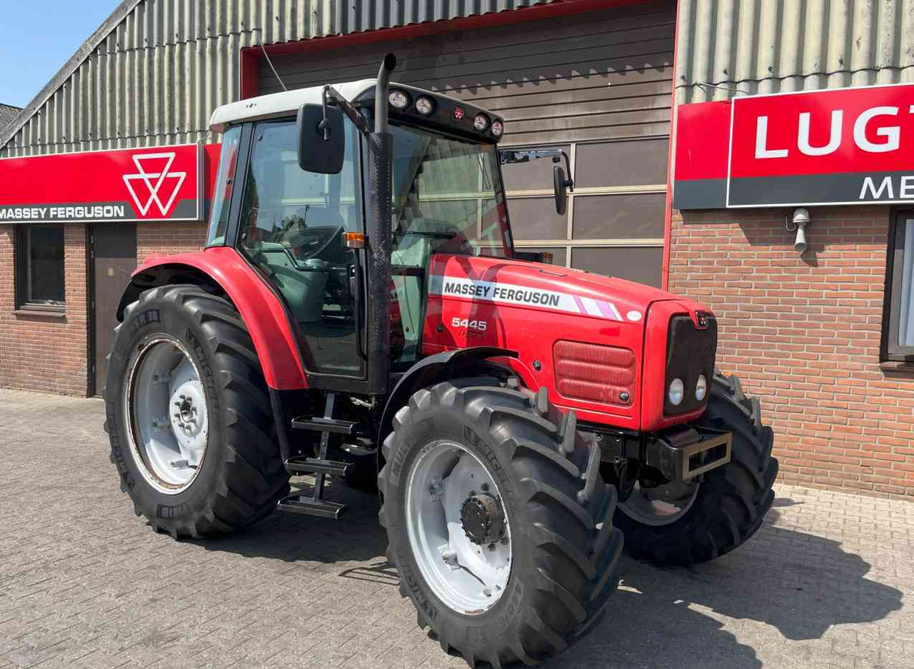 Massey Ferguson 5455 Tier-2 Dyna-4 Tractoren - Tractor: afbeelding 2 Massey Ferguson 5455 Tier-2 Dyna-4 Tractoren - Tractor: afbeelding 2