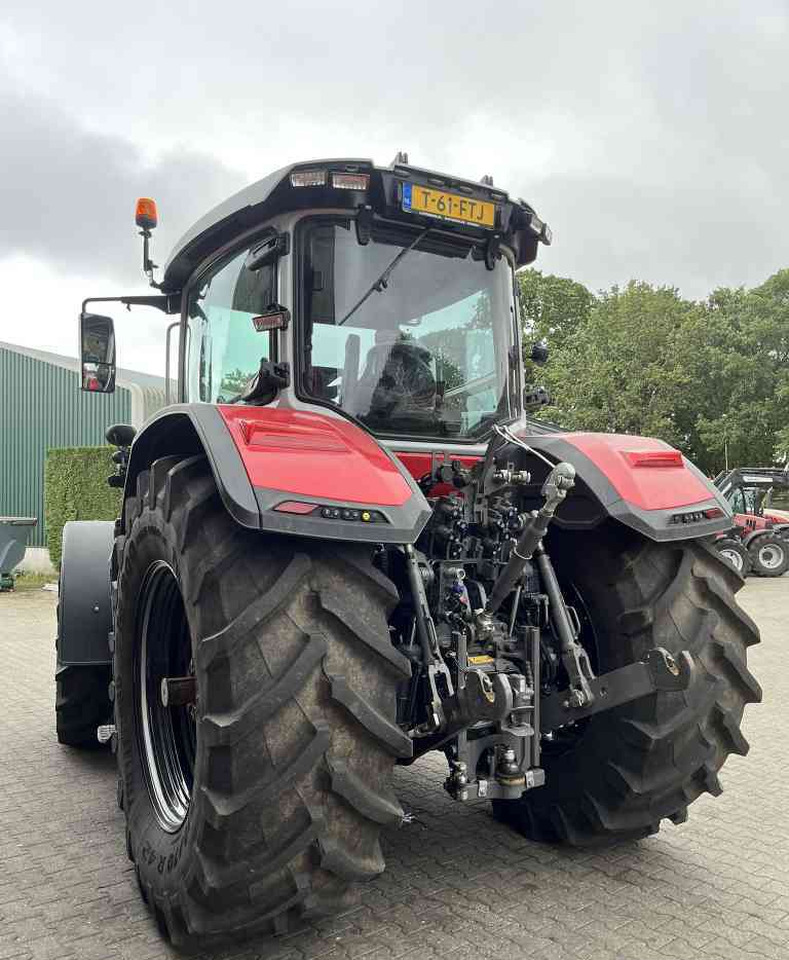 Massey Ferguson 8S.225 Dyna-VT Exclusive Tractoren - Tractor: afbeelding 4 Massey Ferguson 8S.225 Dyna-VT Exclusive Tractoren - Tractor: afbeelding 4