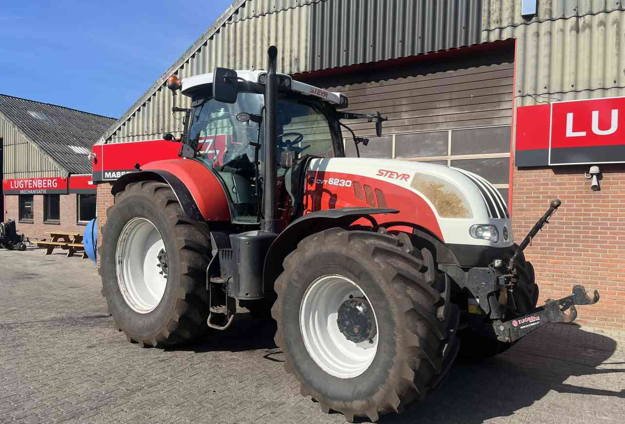 Steyr CVT 6230 Tractoren - Tractor: afbeelding 2 Steyr CVT 6230 Tractoren - Tractor: afbeelding 2