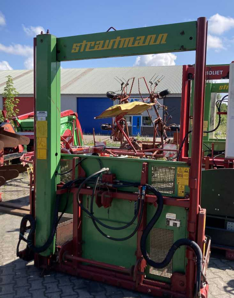 Strautmann Hydrofox HK3 kuilsnijder kuilvoersnijder U snijder voermachines - Silo materieel: afbeelding 2 Strautmann Hydrofox HK3 kuilsnijder kuilvoersnijder U snijder voermachines - Silo materieel: afbeelding 2