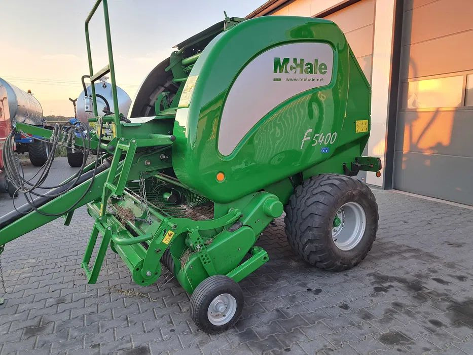 Mchale 5400C - Ronde balenpers: afbeelding 2 Mchale 5400C - Ronde balenpers: afbeelding 2