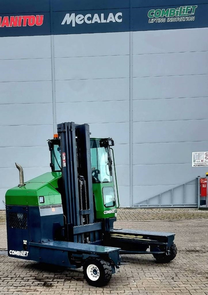 Combilift C 4000 MK4 DIESEL - 4-weg zijlader: afbeelding 2 Combilift C 4000 MK4 DIESEL - 4-weg zijlader: afbeelding 2