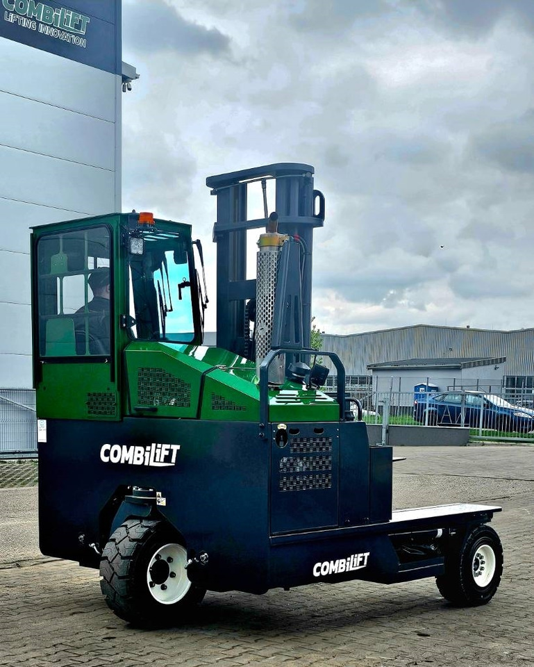 Nieuw 4-weg zijlader Combilift C 5000 XL NEW 2024- SALE !: afbeelding 8 Nieuw 4-weg zijlader Combilift C 5000 XL NEW 2024- SALE !: afbeelding 8