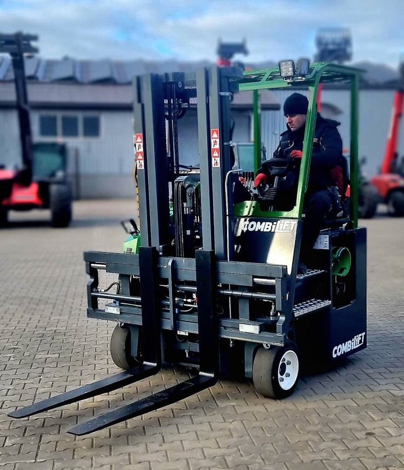 Combilift CB 2500 LPG NEW 2023 - SALE ! - 4-weg zijlader: afbeelding 2 Combilift CB 2500 LPG NEW 2023 - SALE ! - 4-weg zijlader: afbeelding 2