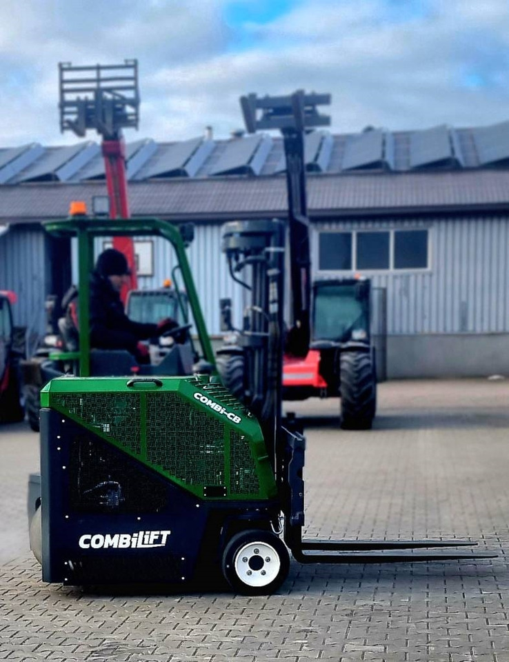 Nieuw 4-weg zijlader Combilift CB 2500 LPG NEW 2023 - SALE !: afbeelding 6