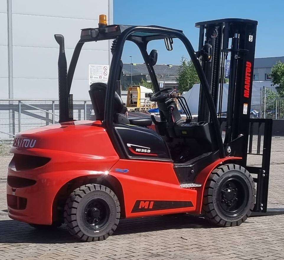 Manitou MI 35 D UNUSED - Diesel heftruck: afbeelding 2 Manitou MI 35 D UNUSED - Diesel heftruck: afbeelding 2
