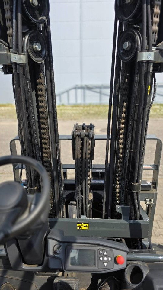 Elektrische heftruck Mitsubishi FB 55 NH DEMO 122hrs only !: afbeelding 20 Elektrische heftruck Mitsubishi FB 55 NH DEMO 122hrs only !: afbeelding 20