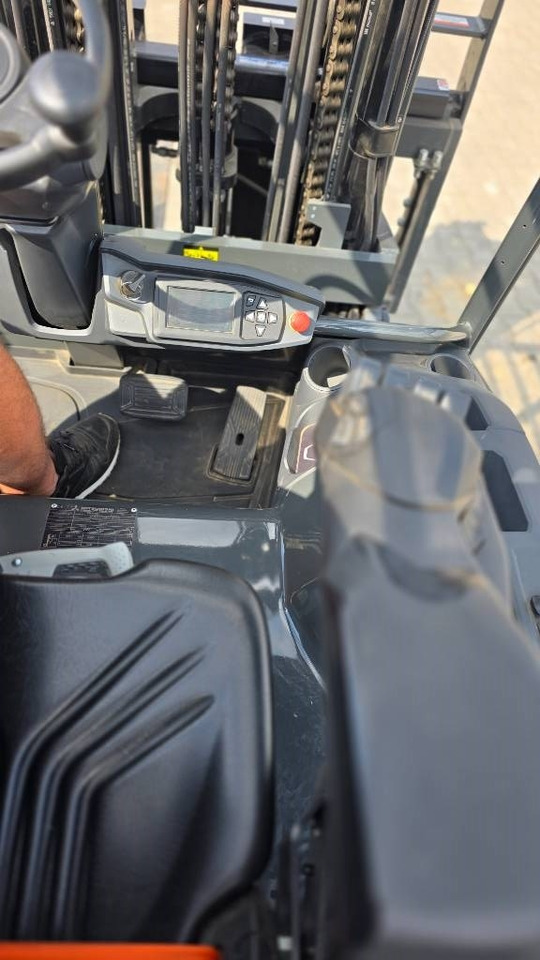 Elektrische heftruck Mitsubishi FB 55 NH DEMO 122hrs only !: afbeelding 19 Elektrische heftruck Mitsubishi FB 55 NH DEMO 122hrs only !: afbeelding 19