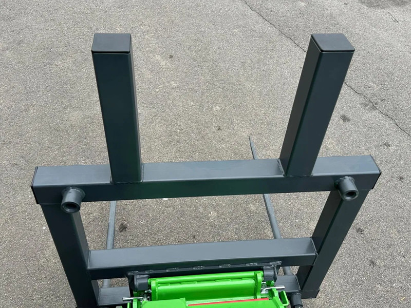 Avant Stroprikker - Aanbouwdeel voor Landbouwmachine: afbeelding 5 Avant Stroprikker - Aanbouwdeel voor Landbouwmachine: afbeelding 5