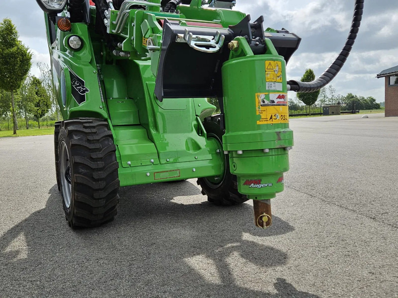 Avant XHD72 Boorinstallatie voor grondboor - Aanbouwdeel voor Landbouwmachine: afbeelding 4 Avant XHD72 Boorinstallatie voor grondboor - Aanbouwdeel voor Landbouwmachine: afbeelding 4