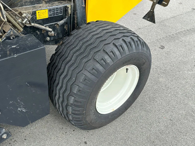 Landbouwmachine New Holland BR6090 balenpers: afbeelding 13 Landbouwmachine New Holland BR6090 balenpers: afbeelding 13