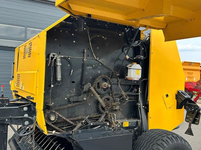 Landbouwmachine New Holland BR6090 balenpers: afbeelding 8 Landbouwmachine New Holland BR6090 balenpers: afbeelding 8