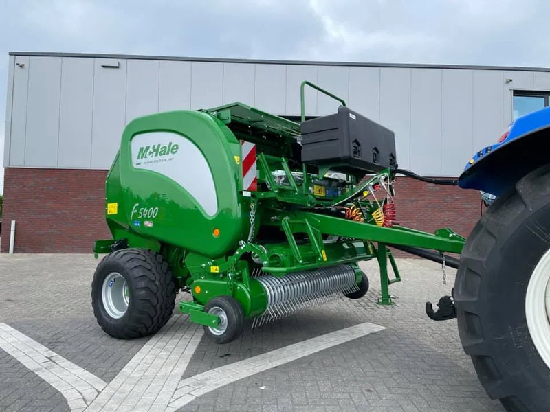 McHale F5400 - Ronde balenpers: afbeelding 1 McHale F5400 - Ronde balenpers: afbeelding 1