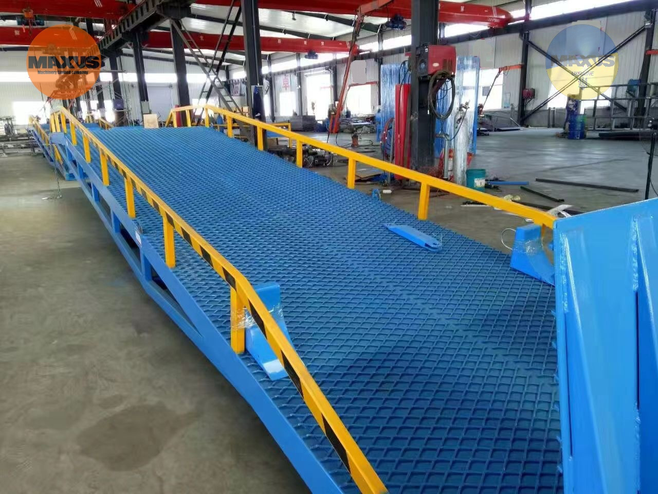 Maxus Rampa załadunkowa 10ton - Laadbrug: afbeelding 3 Maxus Rampa załadunkowa 10ton - Laadbrug: afbeelding 3