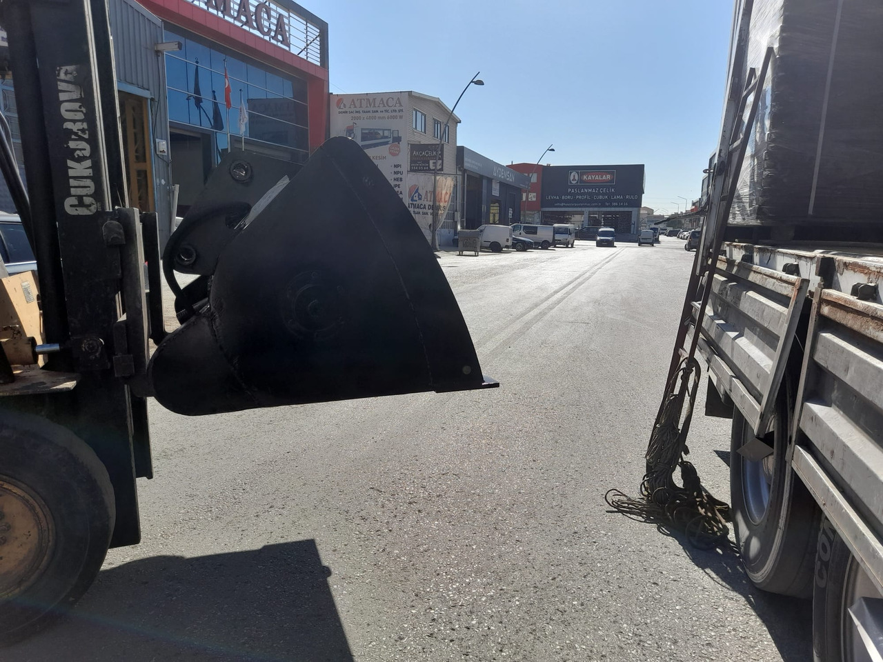 Bekoloader - Puinbak voor Bouwmachine: afbeelding 5 Bekoloader - Puinbak voor Bouwmachine: afbeelding 5