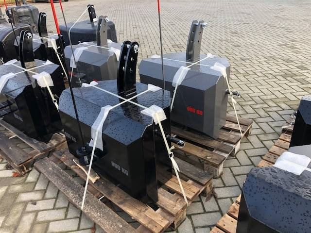 Bemu 950 KG Stalen gewicht - Tegenwicht voor Landbouwmachine: afbeelding 3 Bemu 950 KG Stalen gewicht - Tegenwicht voor Landbouwmachine: afbeelding 3