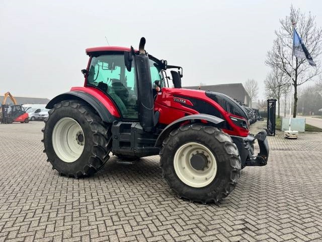 Valtra T144 Hitech - Tractor: afbeelding 3 Valtra T144 Hitech - Tractor: afbeelding 3