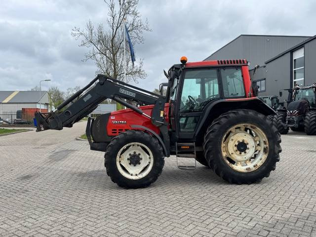 Valtra Valmet 6650 Hitech, voorlader, vloeistofkoppeling - Tractor: afbeelding 3 Valtra Valmet 6650 Hitech, voorlader, vloeistofkoppeling - Tractor: afbeelding 3