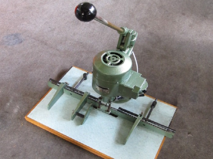 EINSPINDEL BOHRMASCHINE - Drukmachine: afbeelding 3 EINSPINDEL BOHRMASCHINE - Drukmachine: afbeelding 3