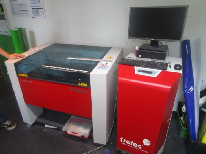 LASER CUTTER TROTEC SPEEDY 360 (Gravieren, Schneiden) - Papiersnijmachine: afbeelding 1 LASER CUTTER TROTEC SPEEDY 360 (Gravieren, Schneiden) - Papiersnijmachine: afbeelding 1