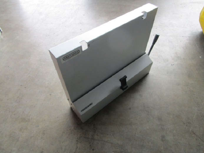 TISCH-PLATTENABKANTGERÄT G2.090.9051/02 FÜR SM 52 - Drukmachine: afbeelding 1 TISCH-PLATTENABKANTGERÄT G2.090.9051/02 FÜR SM 52 - Drukmachine: afbeelding 1