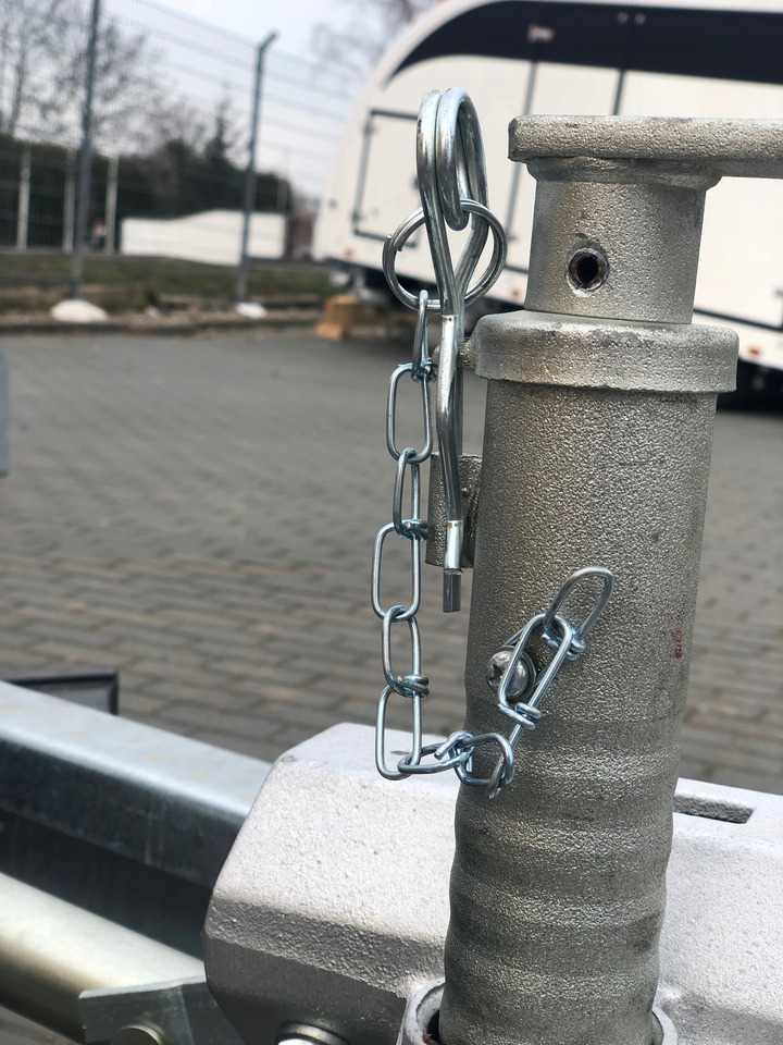 PRZYCZEPA LAWETA KOPARKI MINIKOPARKI 370x170 CM, 3500 KG / EXCAVATOR MINI EXCAVATOR TRANSPORTER TRAILER 370x170 CM, DMC 3500 KG - Machinetransporter: afbeelding 4 PRZYCZEPA LAWETA KOPARKI MINIKOPARKI 370x170 CM, 3500 KG / EXCAVATOR MINI EXCAVATOR TRANSPORTER TRAILER 370x170 CM, DMC 3500 KG - Machinetransporter: afbeelding 4