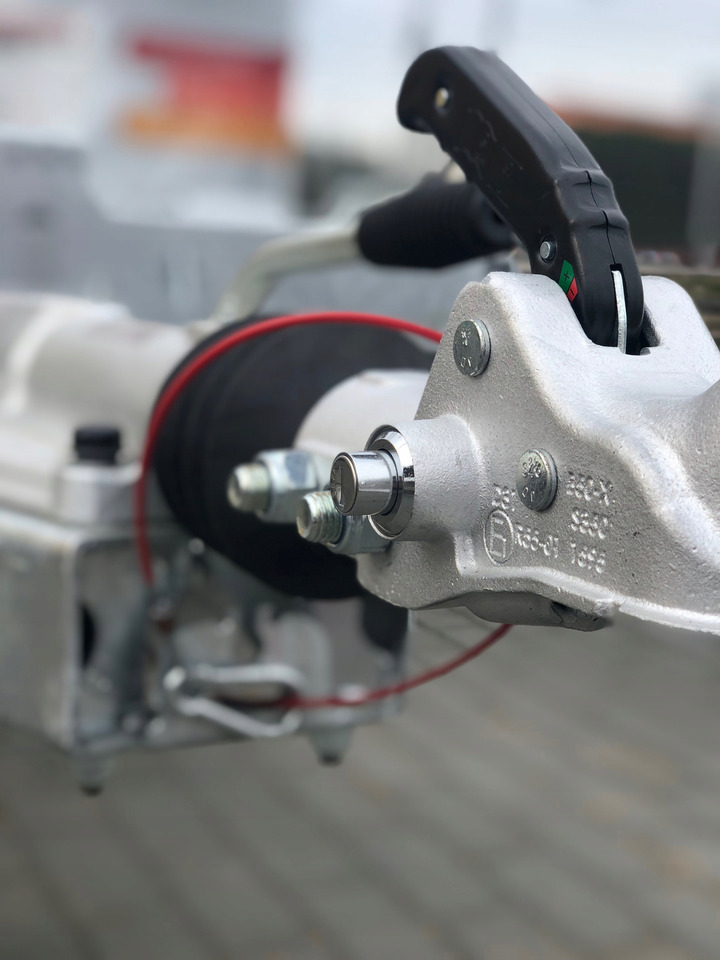 PRZYCZEPA LAWETA KOPARKI MINIKOPARKI 370x170 CM, 3500 KG / EXCAVATOR MINI EXCAVATOR TRANSPORTER TRAILER 370x170 CM, DMC 3500 KG - Machinetransporter: afbeelding 3 PRZYCZEPA LAWETA KOPARKI MINIKOPARKI 370x170 CM, 3500 KG / EXCAVATOR MINI EXCAVATOR TRANSPORTER TRAILER 370x170 CM, DMC 3500 KG - Machinetransporter: afbeelding 3