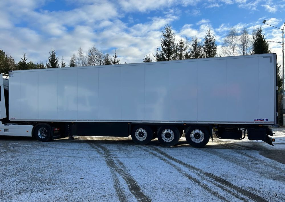 Schmitz Cargobull ORYGINALNE ALUFELGI ALCOA / BEZWYPADKOWA CHŁODNIA / GRUBA ŚCIANA 7 CM / 2 SZTUKI !! - Koelwagen oplegger: afbeelding 4 Schmitz Cargobull ORYGINALNE ALUFELGI ALCOA / BEZWYPADKOWA CHŁODNIA / GRUBA ŚCIANA 7 CM / 2 SZTUKI !! - Koelwagen oplegger: afbeelding 4