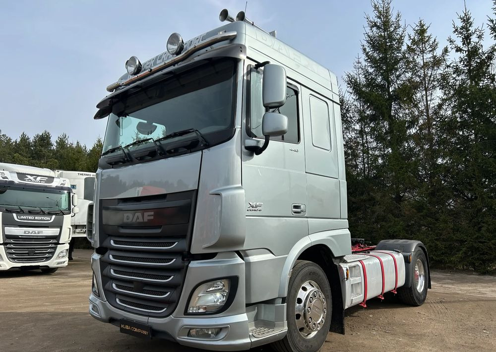 DAF XF 106 440 KM / AUTOMAT / RETARDER / HYDRAULIKA HYVA / ALUFELGI ALCOA / 2017 ROK !! - Trekker: afbeelding 3 DAF XF 106 440 KM / AUTOMAT / RETARDER / HYDRAULIKA HYVA / ALUFELGI ALCOA / 2017 ROK !! - Trekker: afbeelding 3