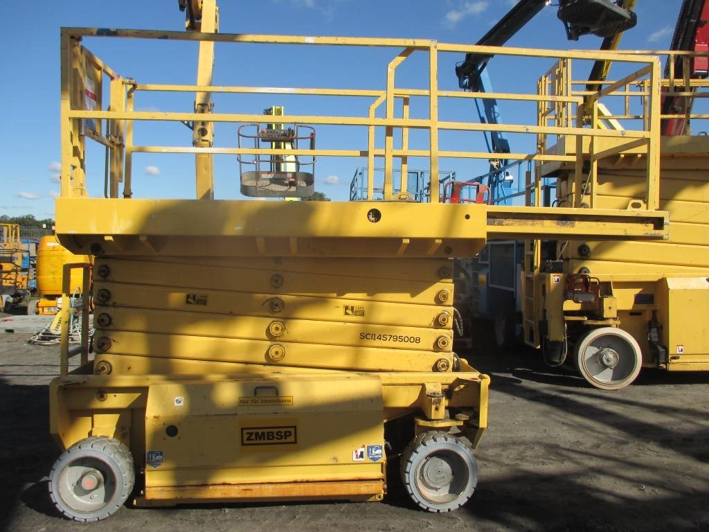 HAB S142-12E2WD - Schaarlift: afbeelding 2 HAB S142-12E2WD - Schaarlift: afbeelding 2