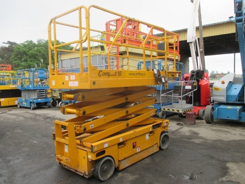 Haulotte Compact 10 - Schaarlift: afbeelding 3 Haulotte Compact 10 - Schaarlift: afbeelding 3