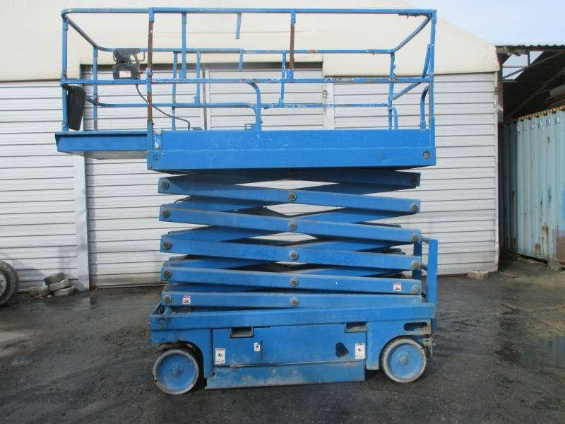 Haulotte Compact 14 - Schaarlift: afbeelding 1 Haulotte Compact 14 - Schaarlift: afbeelding 1