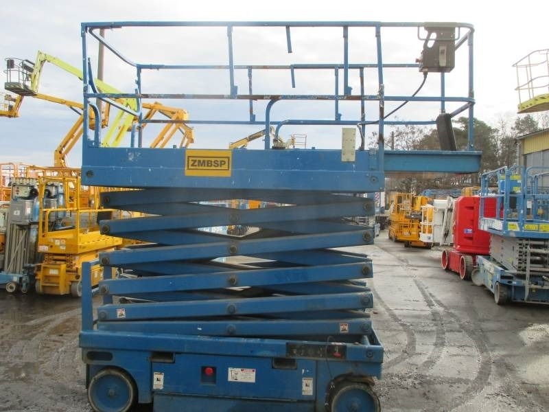 Haulotte Compact 14 - Schaarlift: afbeelding 5 Haulotte Compact 14 - Schaarlift: afbeelding 5