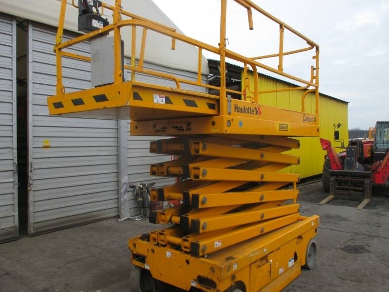 Haulotte Compact 14 - Schaarlift: afbeelding 2 Haulotte Compact 14 - Schaarlift: afbeelding 2