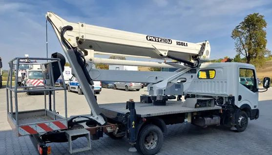 Vrachtwagen hoogwerker Nissan NT 400 CABSTAR podnośnik koszowy ISOLI PNT 210 JD4: afbeelding 6