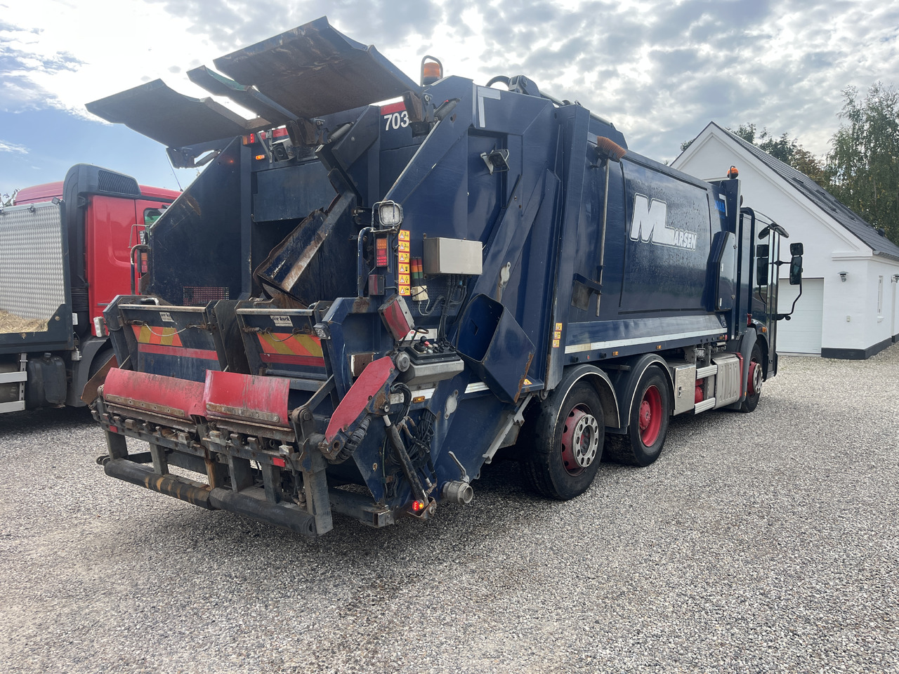 MERCEDES-BENZ Econic 2630 2 camber - Vuilniswagen: afbeelding 3 MERCEDES-BENZ Econic 2630 2 camber - Vuilniswagen: afbeelding 3