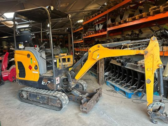 Bobcat E17 à 14 900 € HT - Minigraafmachine: afbeelding 1 Bobcat E17 à 14 900 € HT - Minigraafmachine: afbeelding 1
