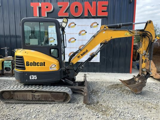 Bobcat E35 Cabine à 23 500 € HT - Minigraafmachine: afbeelding 1 Bobcat E35 Cabine à 23 500 € HT - Minigraafmachine: afbeelding 1