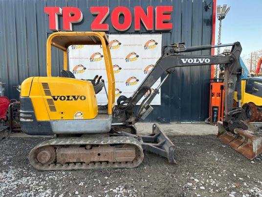 Volvo EC25 à 14 900 € HT - Minigraafmachine: afbeelding 1 Volvo EC25 à 14 900 € HT - Minigraafmachine: afbeelding 1