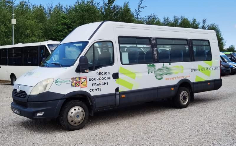 Iveco Daily 23 miejsca, KLIMA, WEBASTO - Streekbus: afbeelding 3 Iveco Daily 23 miejsca, KLIMA, WEBASTO - Streekbus: afbeelding 3