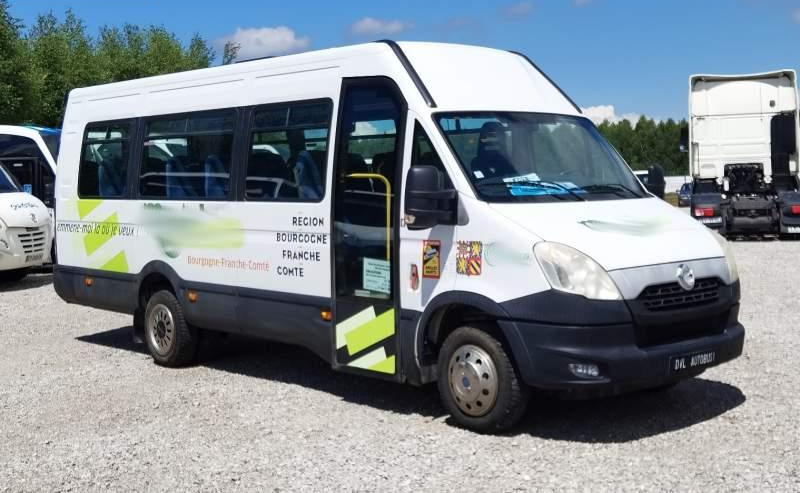 Iveco Daily 23 miejsca, KLIMA, WEBASTO - Streekbus: afbeelding 1 Iveco Daily 23 miejsca, KLIMA, WEBASTO - Streekbus: afbeelding 1