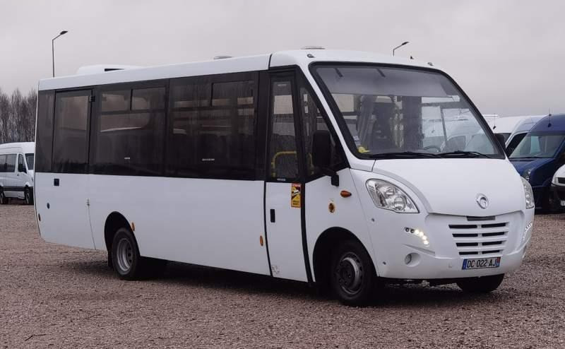 Iveco Kapena Thesi 34 EURO V *daily*wing*mediano - Streekbus: afbeelding 1 Iveco Kapena Thesi 34 EURO V *daily*wing*mediano - Streekbus: afbeelding 1
