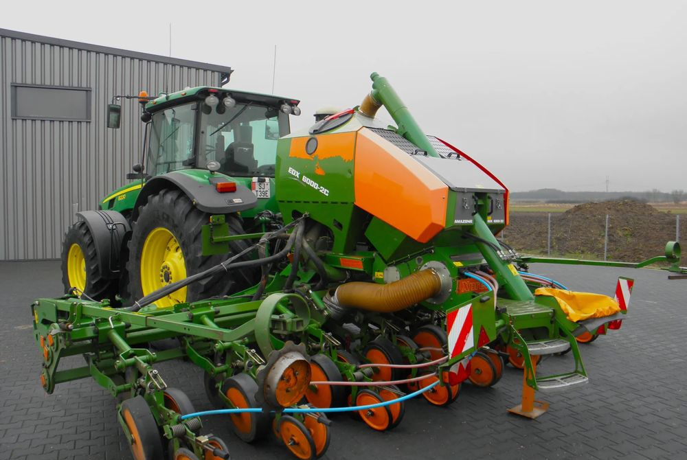 Amazone EDX 6000-2C Xpress 8 rzedowy, Nie Malowany, Stan Bardzo Dobry - Zaaimachine: afbeelding 5 Amazone EDX 6000-2C Xpress 8 rzedowy, Nie Malowany, Stan Bardzo Dobry - Zaaimachine: afbeelding 5