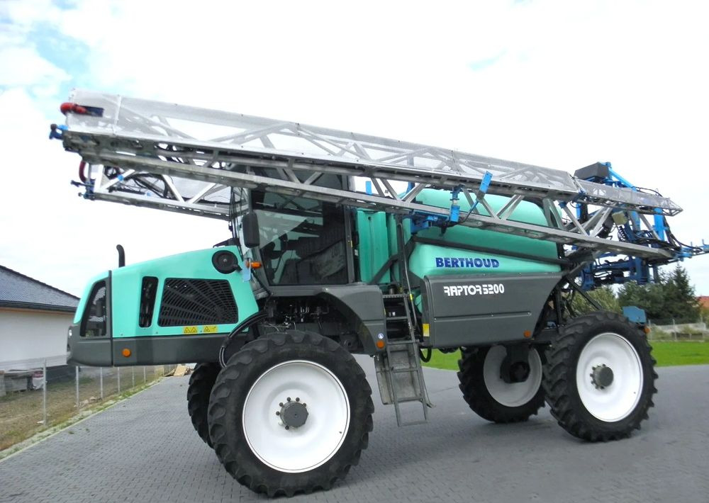 Leasing  Berthoud Raptor 5200 2012 Rok, 36M, H-145cm, GPS, Nie Malowany, Stan Bardzo Dobry Berthoud Raptor 5200 2012 Rok, 36M, H-145cm, GPS, Nie Malowany, Stan Bardzo Dobry: afbeelding 10